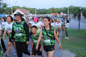 BIB: 
                            <button type="button" onclick="openModal(3631084)" class="btn btn-primary btn-sm float-right btn-popup" data-toggle="modal" data-target=".modal-high-quality">
                        <i class="fas fa-shopping-cart"></i> Add to Cart
                    </button>
                                            <button type="button" onclick="isThisMe(3631084, true)" class="btn btn-success btn-sm float-right btn-popup btn-isme hidden" data-toggle="tooltip" data-placement="bottom" title="นี่คือรูปของคุณใช่ไหม คลิกที่นี่เพื่อเอาเข้าอัลบั้ม">
                        <i class="fas fa-plus"></i> Add to album
                    </button>
                    <button type="button" onclick="isThisMe(3631084, false)" class="btn btn-warning btn-sm float-right btn-popup btn-isnotme hidden">
                        <i class="fas fa-ban"></i> Remove from album
                    </button>